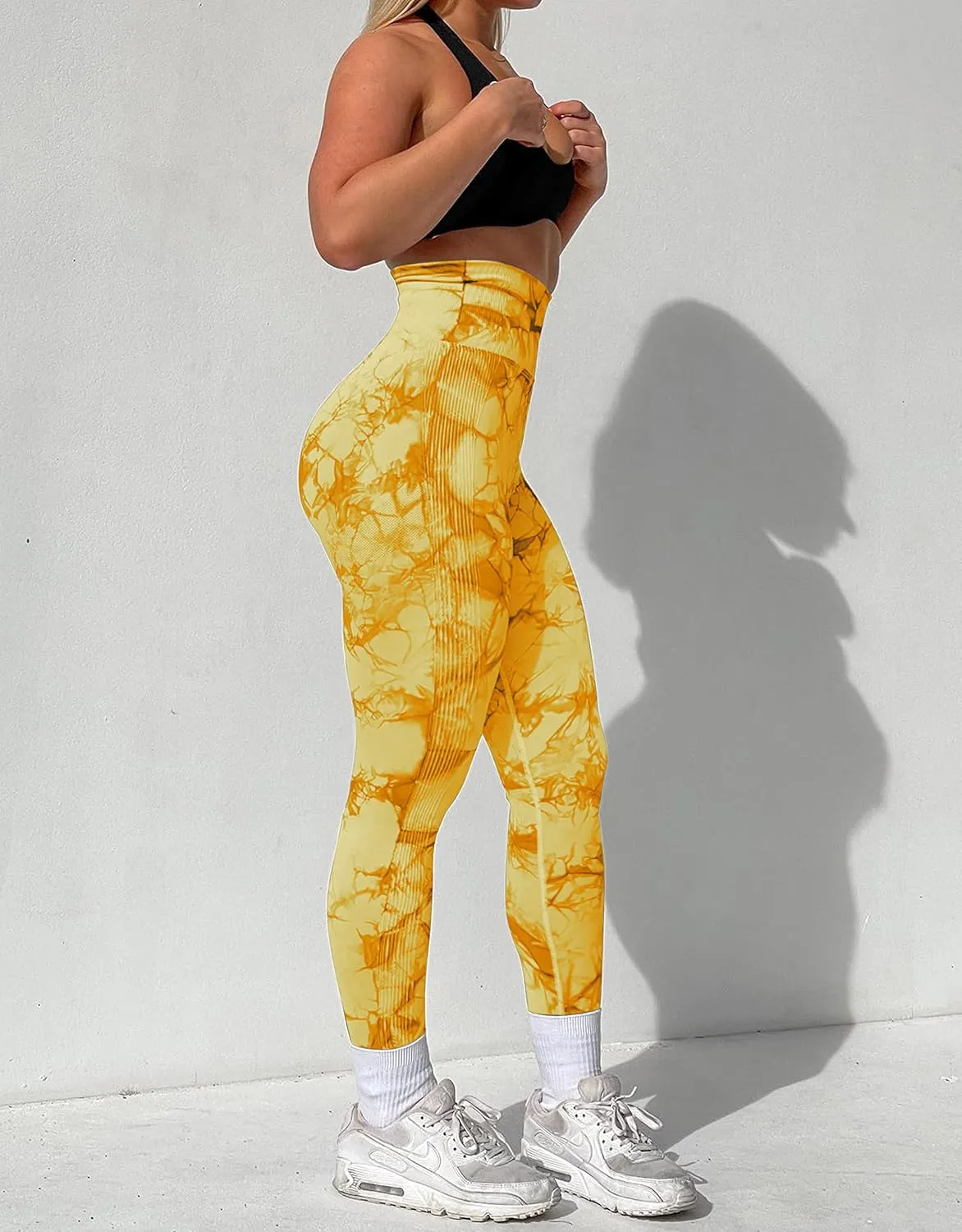 A AGROSTE Workout Leggings for Women Seamless Scrunch Butt Lifting Leggings Booty High Waisted Yoga Pants Comfort Tights