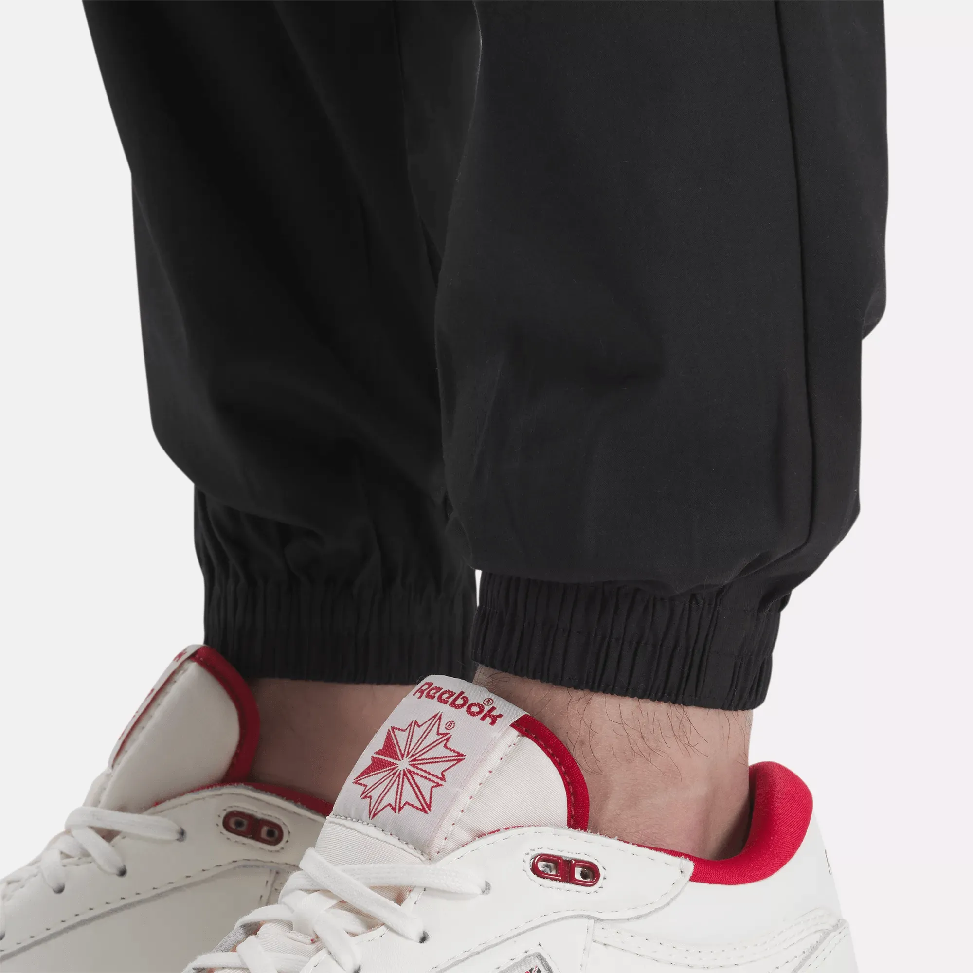 Classics Wardrobe Essentials Woven Joggers