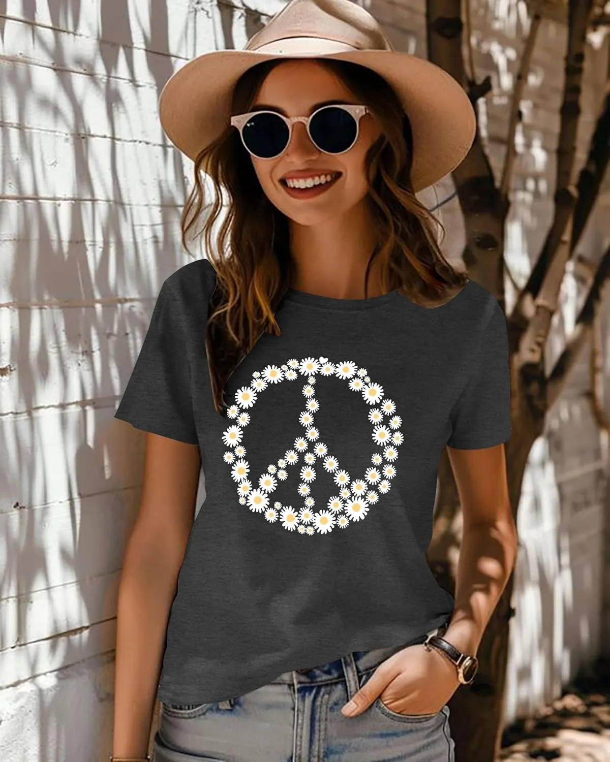 Peace Sign Love T-Shirt for Women Flower Graphic Shirt Hippie Short Sleeve 60s 70s Shirt Inspirational Tee Tops