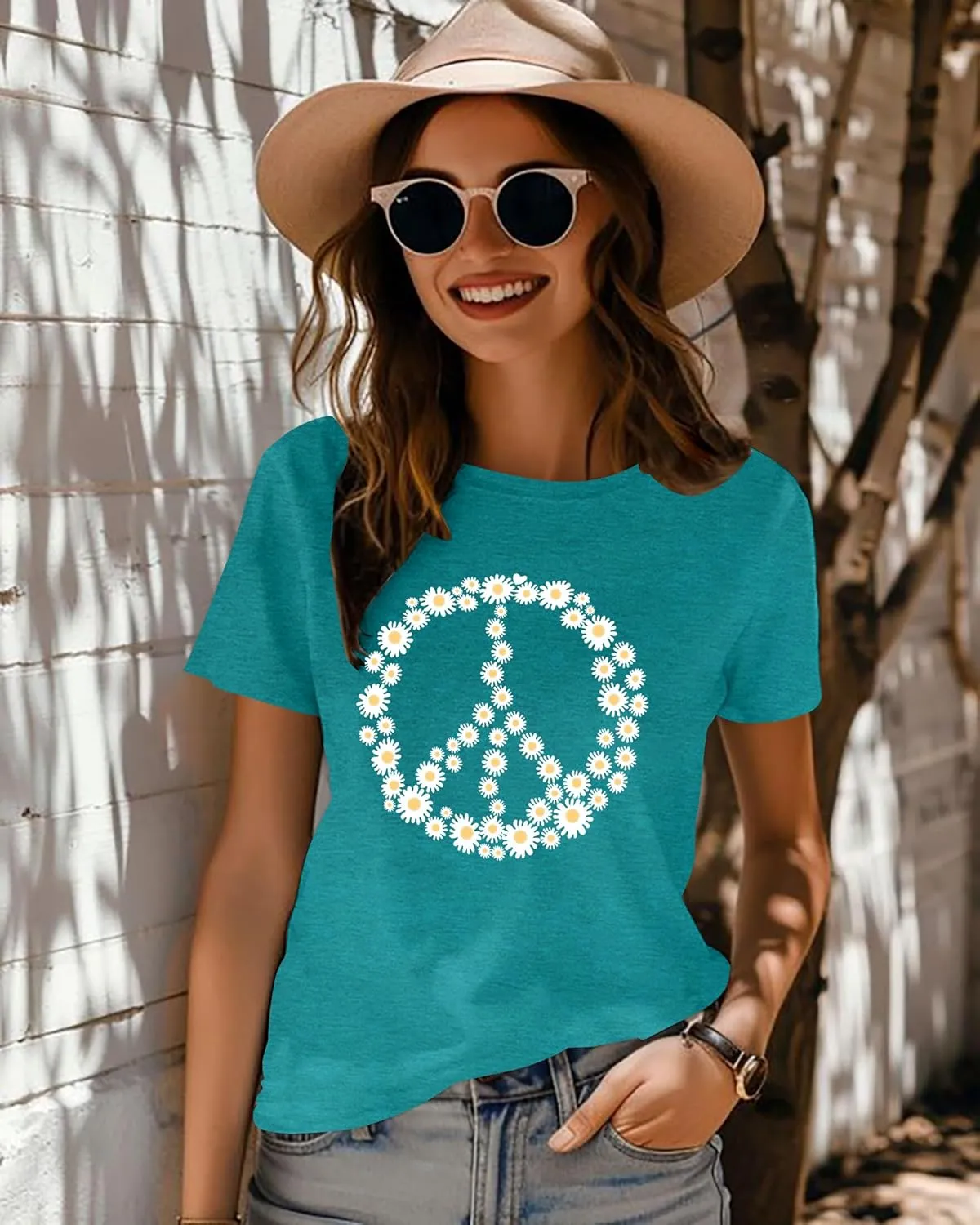 Peace Sign Love T-Shirt for Women Flower Graphic Shirt Hippie Short Sleeve 60s 70s Shirt Inspirational Tee Tops