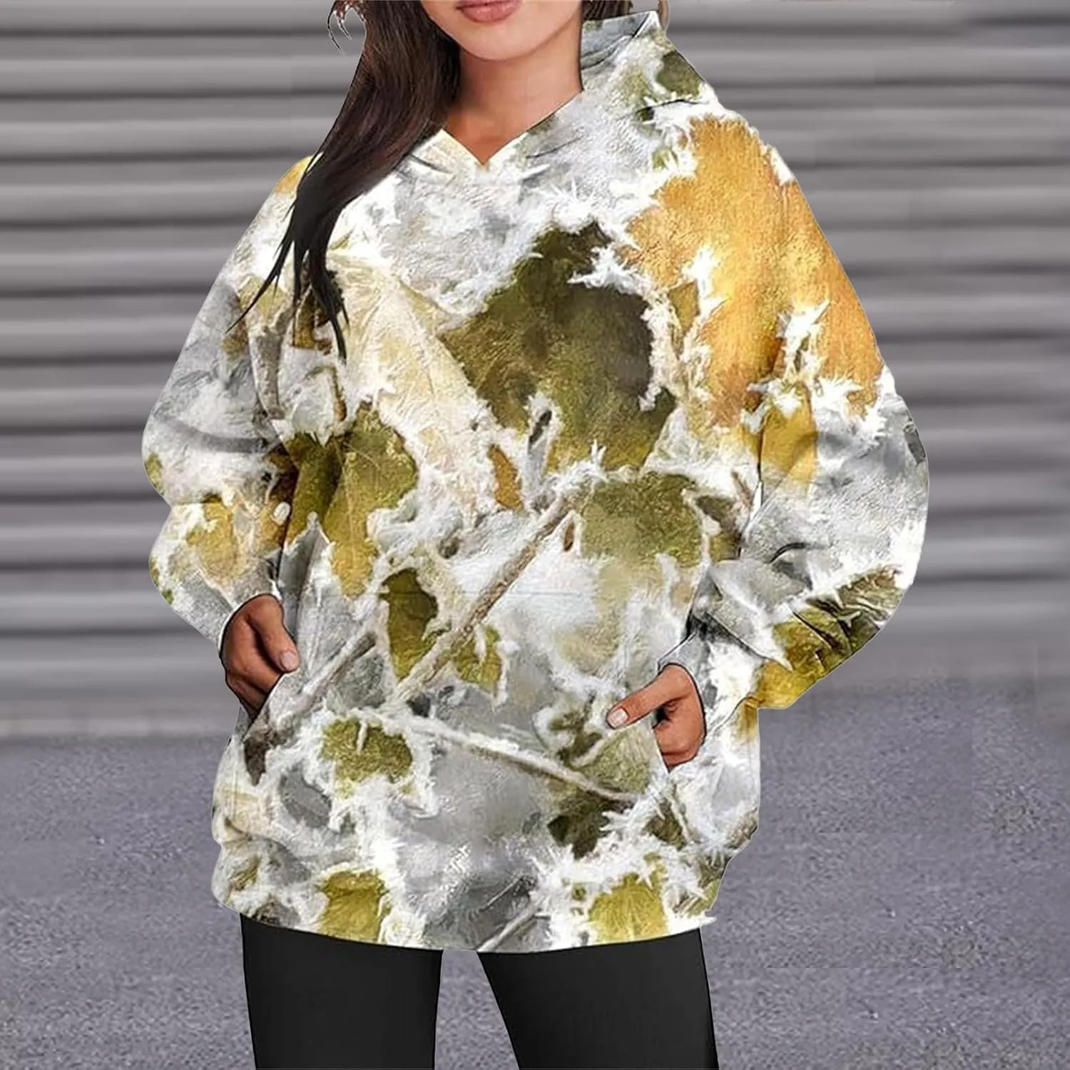 Womens Camo Hoodies Maple Leaf Print Oversized Hooded Sweatshirt Fleece Pullover Long Sleeve Sweatshirt with Pockets