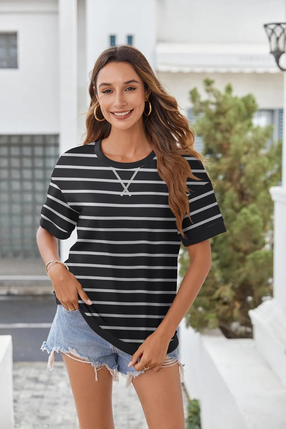 Zeagoo Womens Summer Tops Oversized Crewneck Short Sleeve T Shirts Casual Loose Fit Blouse Y2K 2025 Striped Basic Tee
